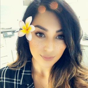 Meet your Posher, Melissa